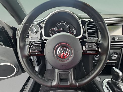 Used 2015 Volkswagen Beetle 1.8T FWD image 20