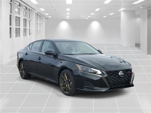 New 2025 Nissan Altima 2.5 SR w/ SR Premium Package image 3