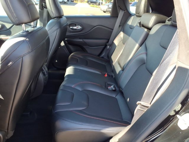 Used 2022 Jeep Cherokee Trailhawk w/ Sun, Sound & Nav Group AWD/4WD image 14