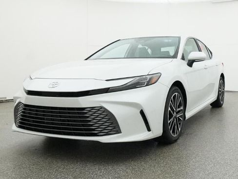 New 2026 Toyota Camry XLE image 32