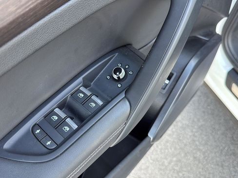 Used 2021 Audi Q5 Premium Plus w/ Premium Plus Package image 12