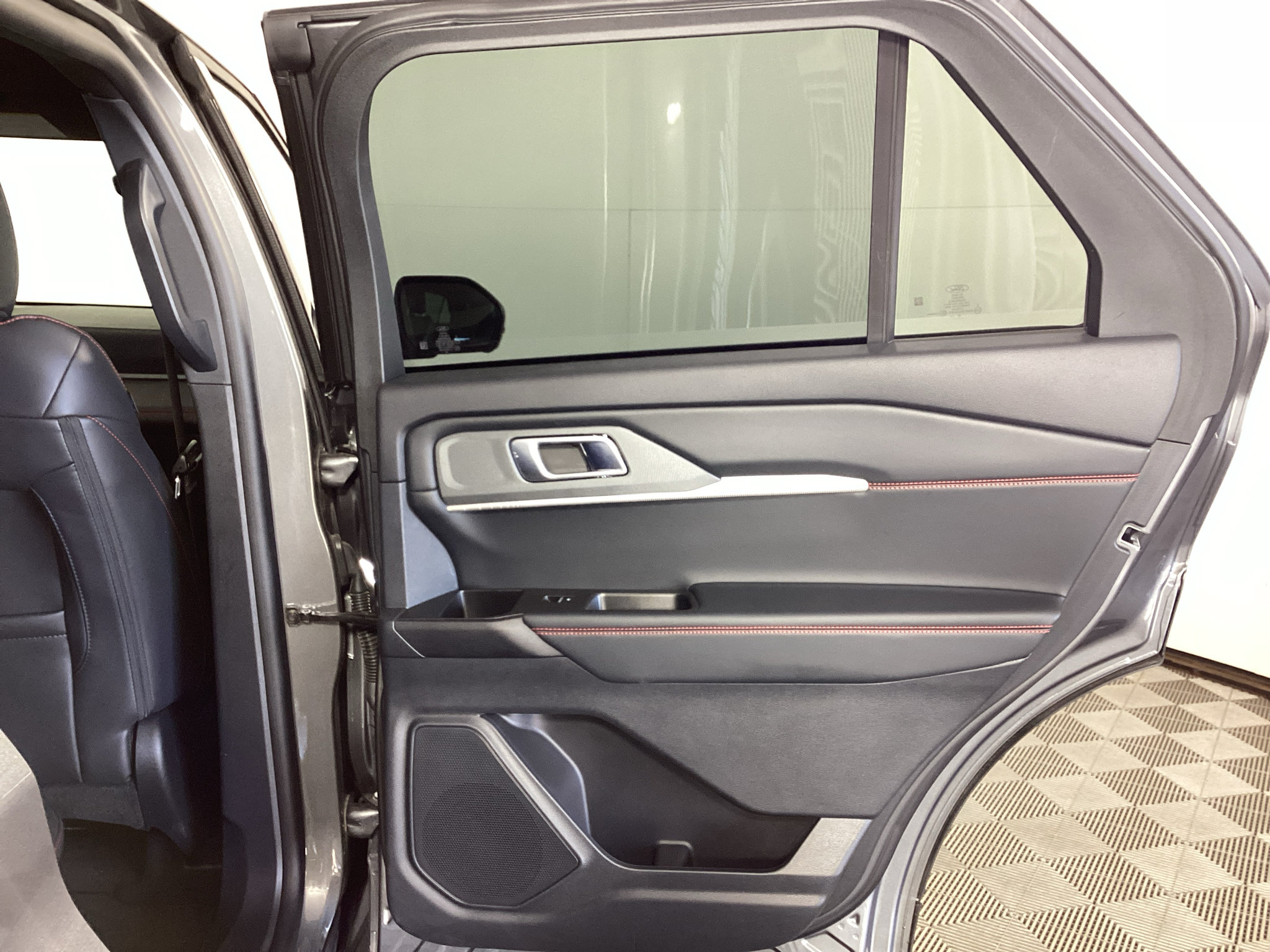 Used 2026 Ford Explorer ST-Line AWD/4WD image 11