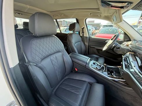 Used 2026 BMW X7 xDrive40i w/ Premium Package AWD/4WD image 28