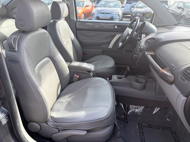 Used 2005 Volkswagen Beetle GLS FWD image 21