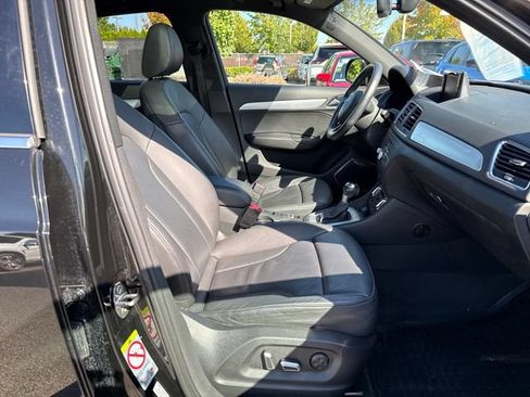 Used 2015 Audi Q3 2.0T Prestige AWD/4WD image 9