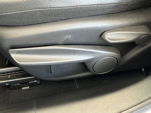 Used 2025 Jeep Compass Trailhawk w/ Trailer Tow Group image 23