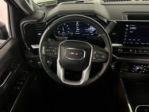 Used 2024 GMC Sierra 2500 SLT w/ SLT Premium Package image 15