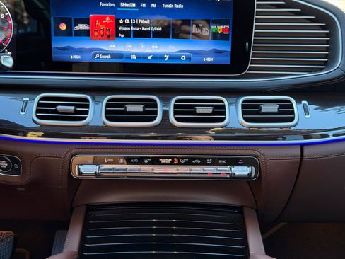 Certified 2024 Mercedes-Benz GLE 450 4MATIC image 22