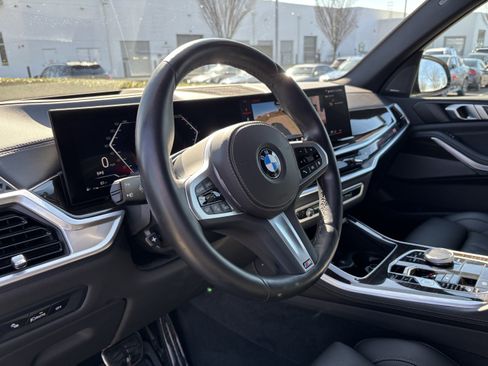 Certified 2024 BMW X5 xDrive40i w/ M Sport Package image 17