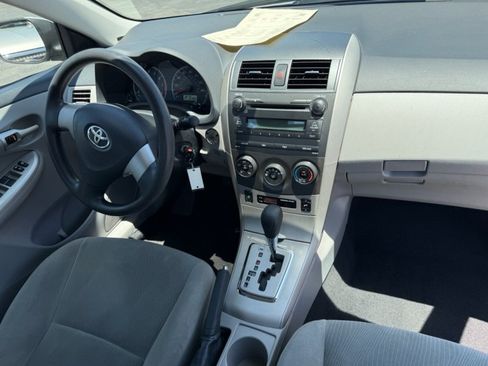 Used 2011 Toyota Corolla LE FWD image 21