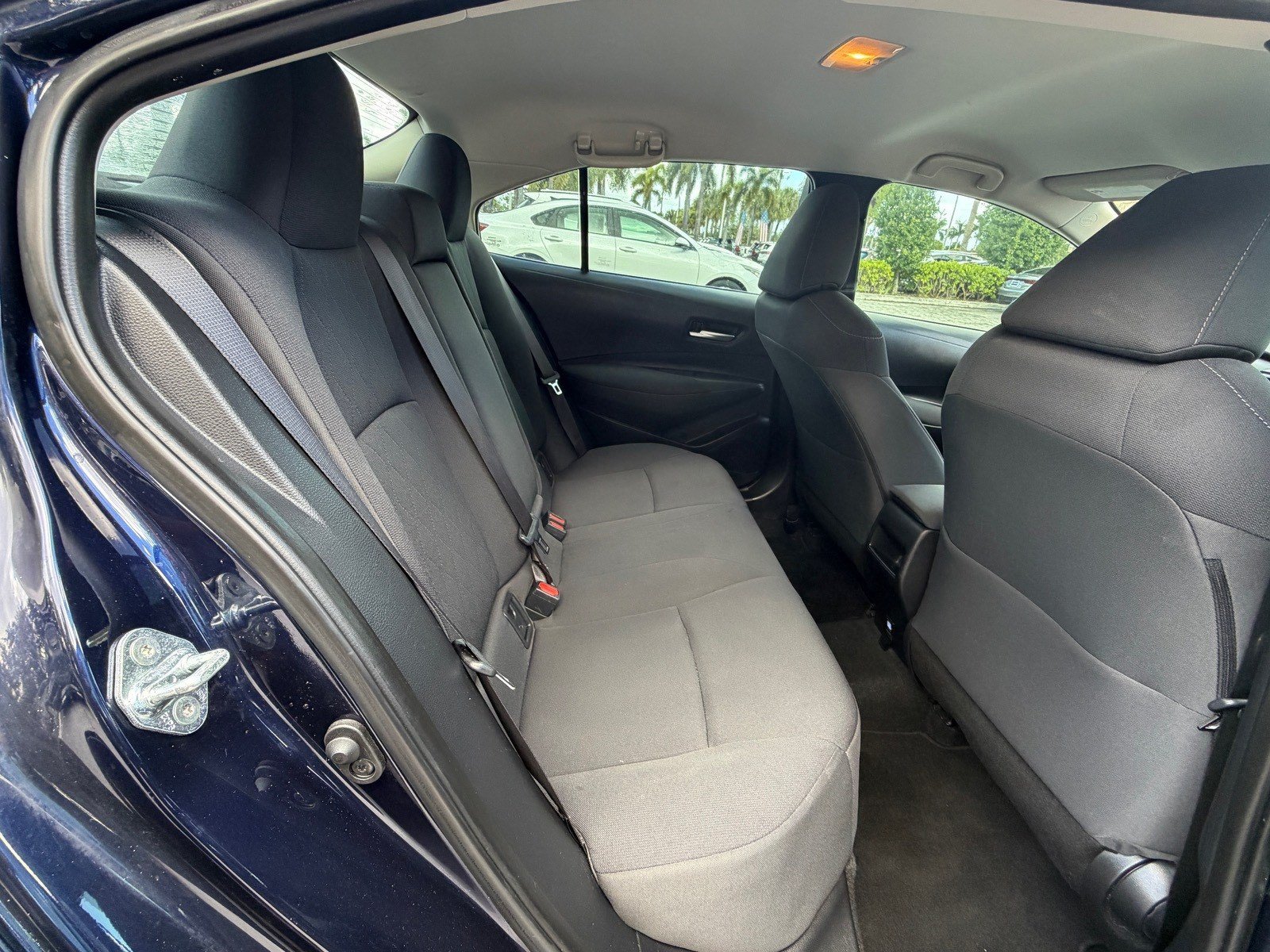 Used 2020 Toyota Corolla LE FWD image 26
