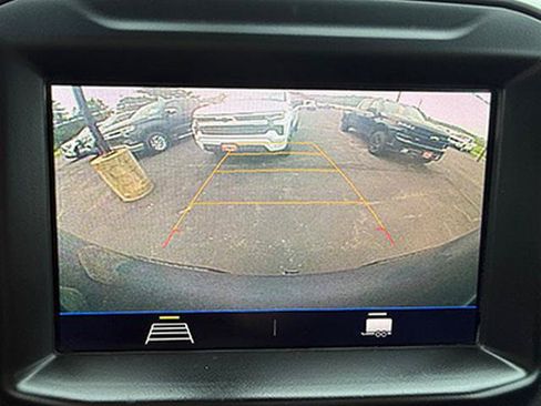 Used 2020 Chevrolet Silverado 1500 Custom w/ Custom Value Package AWD/4WD image 14