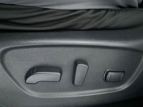 Used 2019 Nissan Rogue SV w/ Premium Package image 37