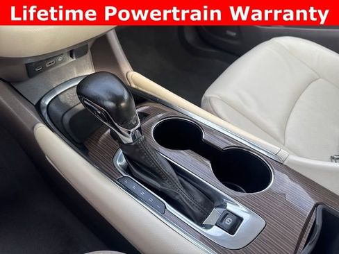 Used 2024 Chevrolet Malibu LT image 18