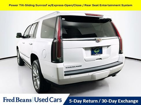 Used 2020 Cadillac Escalade Premium Luxury AWD/4WD image 8