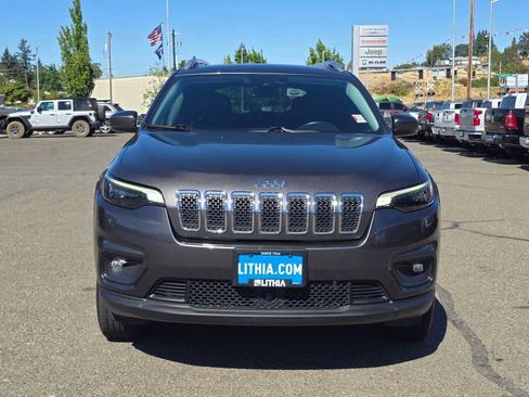 Used 2021 Jeep Cherokee Latitude Lux w/ Comfort/Convenience Group AWD/4WD image 8