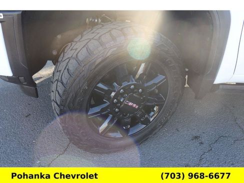 Used 2024 GMC Sierra 3500 AT4 w/ AT4 Premium Plus Package image 31