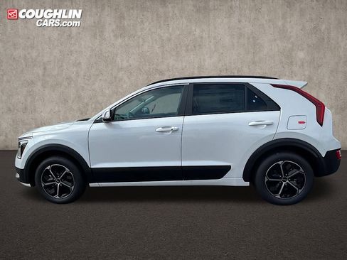 New 2025 Kia Niro LX image 10