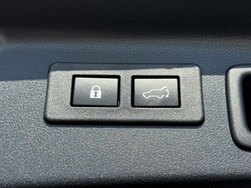 Used 2026 Subaru Forester Premium image 33