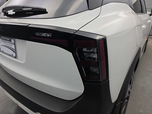 Used 2025 Nissan Kicks SV image 19