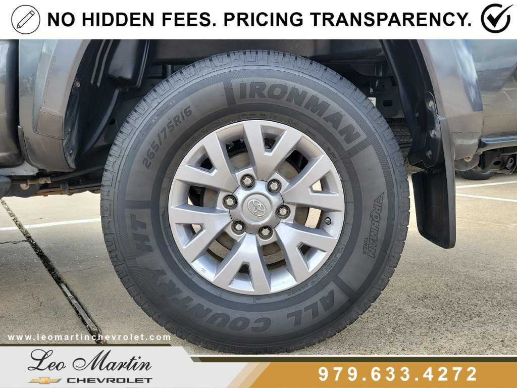 Used 2019 Toyota Tacoma SR5 RWD image 7