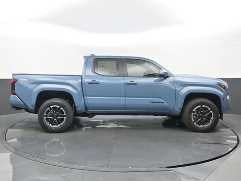New 2026 Toyota Tacoma TRD Sport image 2