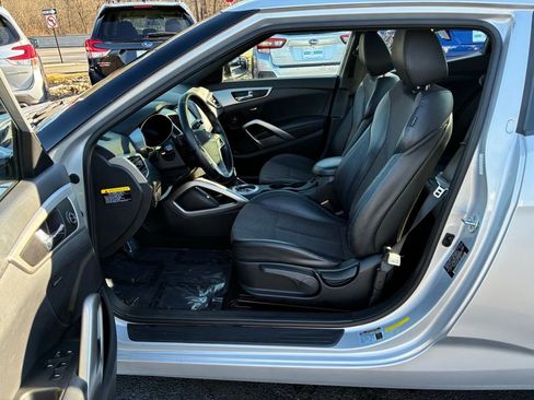 Used 2016 Hyundai Veloster w/ Option Group 02 image 20