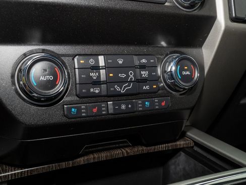 Used 2021 Ford F350 Lariat image 20