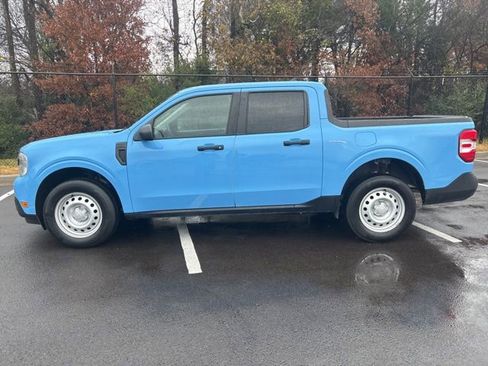 Used 2024 Ford Maverick XL image 2