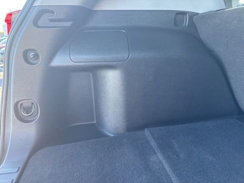 Used 2023 GMC Terrain SLT image 45