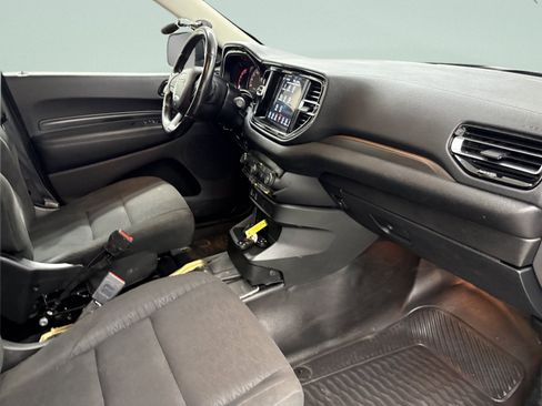Used 2019 Dodge Durango AWD image 23