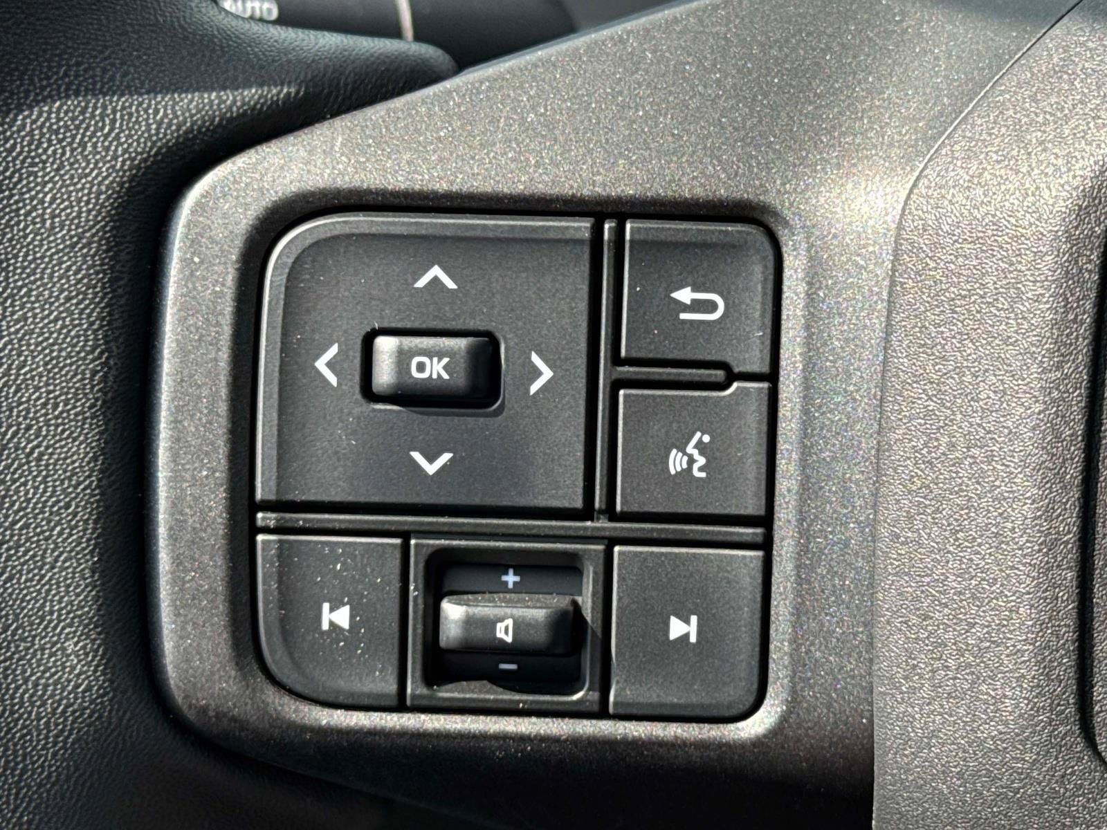 Used 2026 Toyota RAV4 SE w/ Convenience Package AWD/4WD image 21
