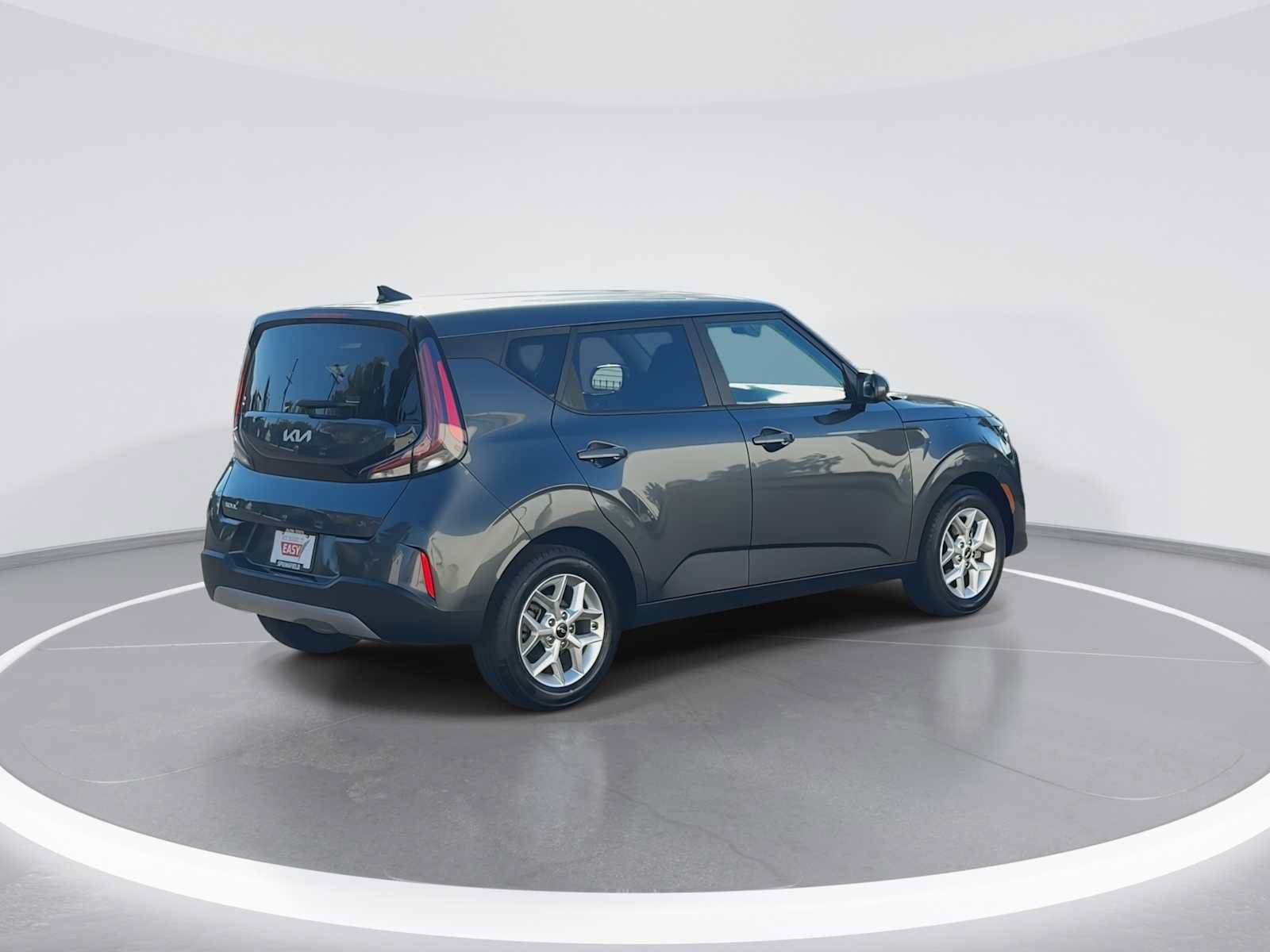 Used 2024 Kia Soul LX w/ Option Group 015 FWD image 8