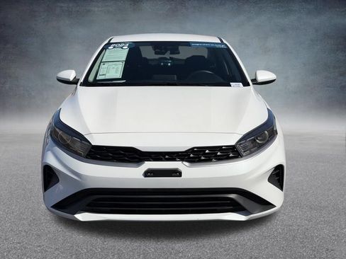 Used 2024 Kia Forte LXS FWD image 9