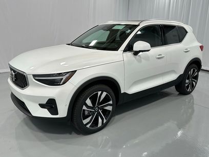 New 2025 Volvo XC40 B5 Ultra w/ Protection Package Premier