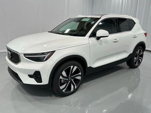New 2025 Volvo XC40 B5 Ultra w/ Protection Package Premier image 1