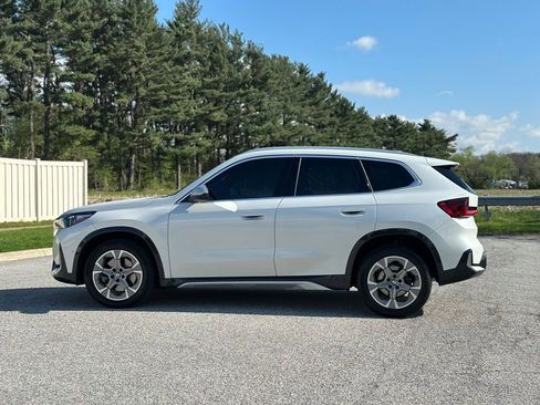 Used 2024 BMW X1 xDrive28i w/ Premium Package image 4