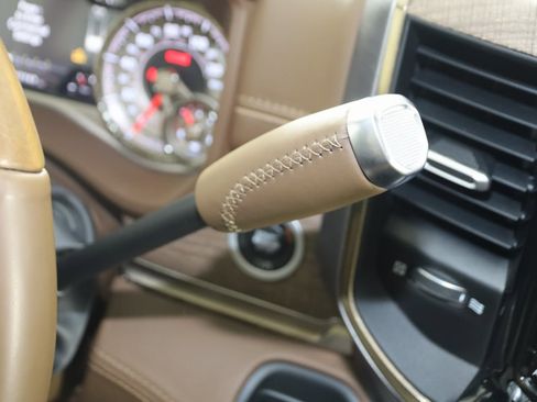 Used 2020 RAM 3500 Limited image 7