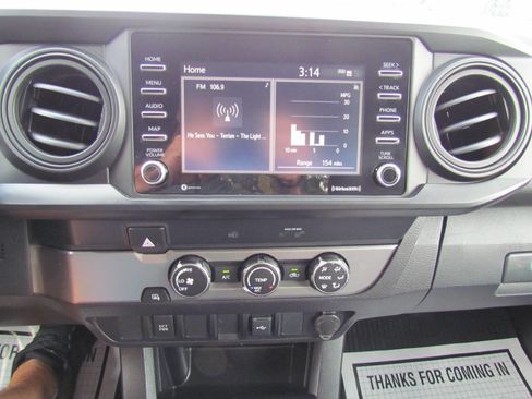 Used 2020 Toyota Tacoma SR image 18