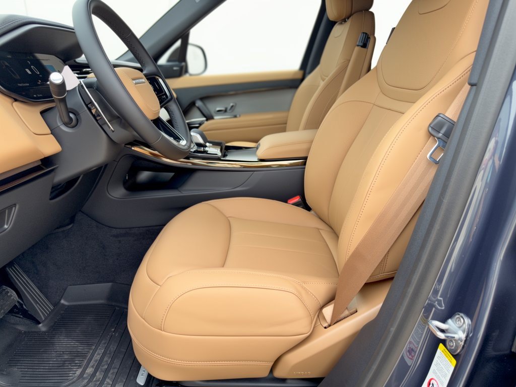 New 2026 Land Rover Range Rover Sport SE AWD/4WD image 5