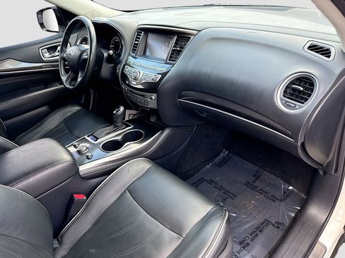 Used 2020 INFINITI QX60 Luxe w/ Essential Package FWD image 14