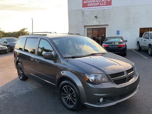 Used 2017 Dodge Grand Caravan GT image 24