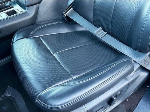 Used 2023 Ford Expedition Limited image 19