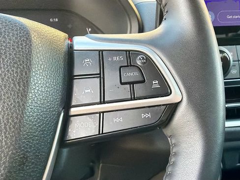 Used 2025 Toyota Grand Highlander FWD image 37