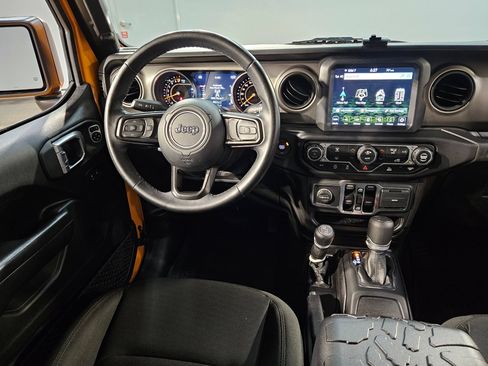 Used 2021 Jeep Gladiator Sport AWD/4WD image 9