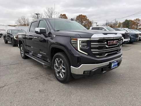 New 2026 GMC Sierra 1500 SLT w/ SLT Premium Package image 8