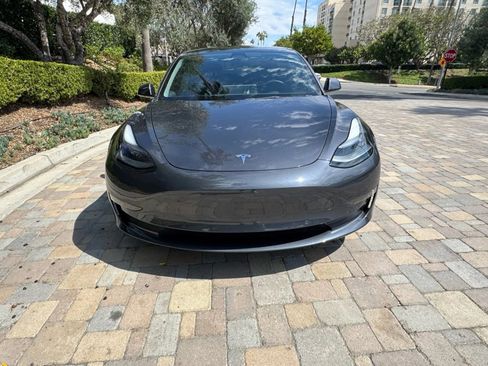 Used 2022 Tesla Model 3 Long Range image 2
