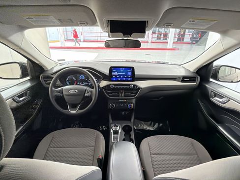 Used 2021 Ford Escape SE image 23