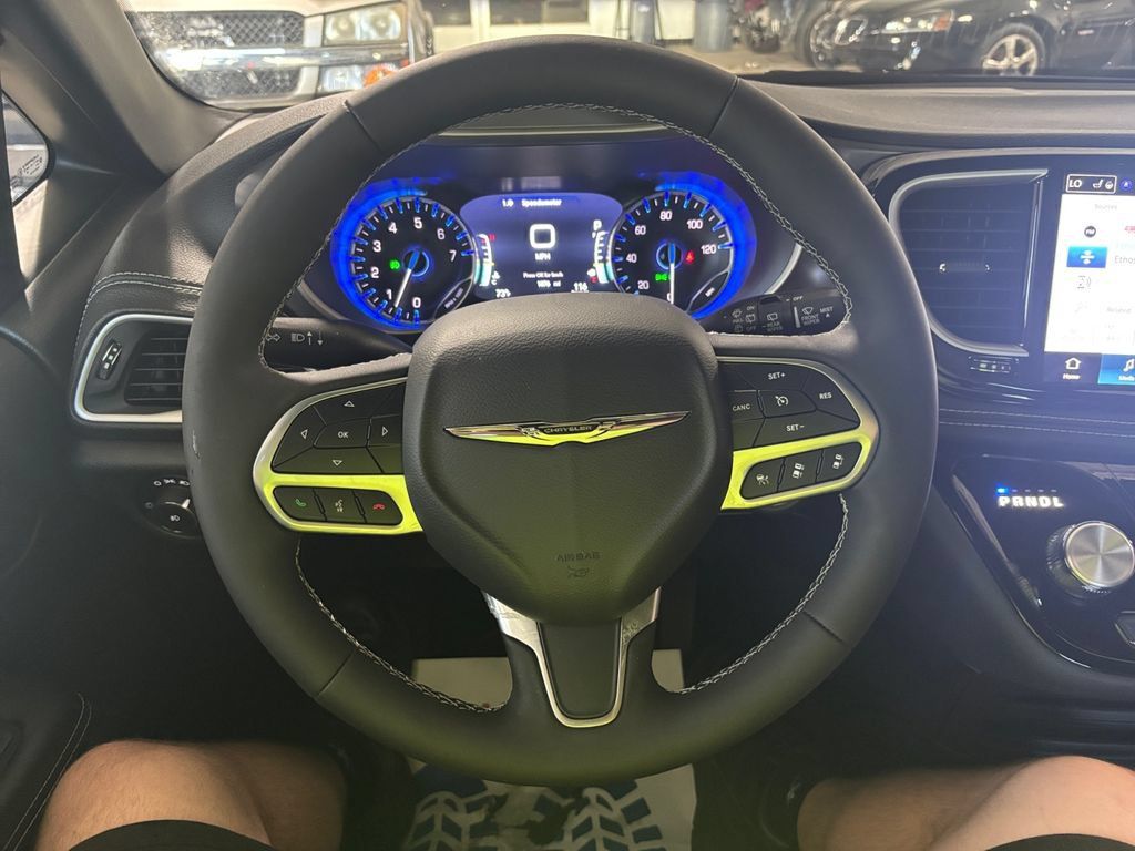 New 2026 Chrysler Pacifica Select FWD image 15