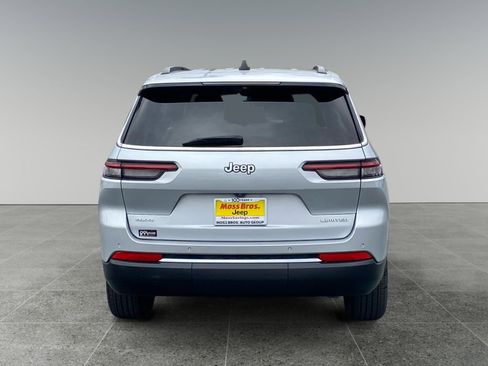 Used 2024 Jeep Grand Cherokee L Limited w/ Luxury Tech Group II AWD/4WD image 4